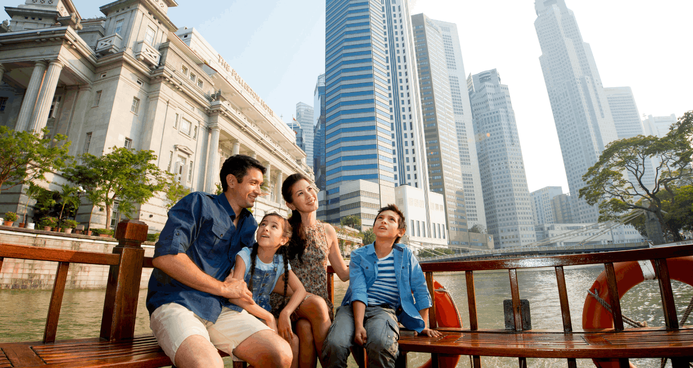 Singapore River Cruise with Family