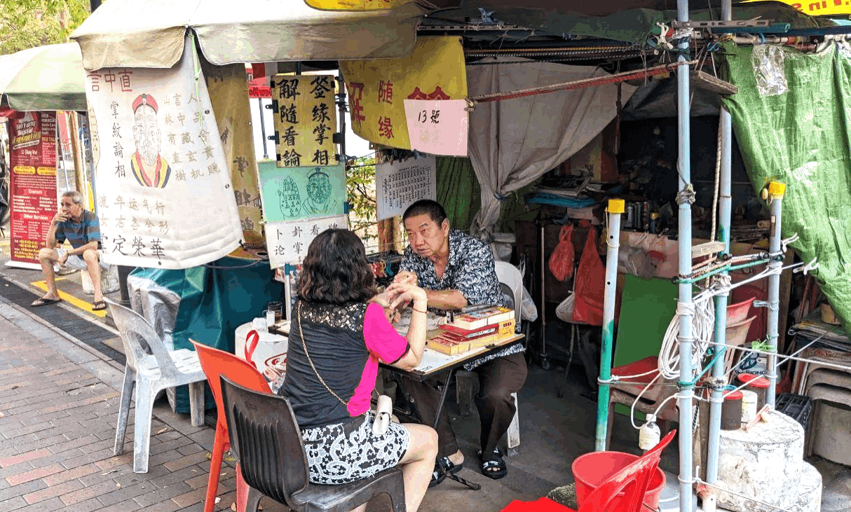 Fortune Telling at Bugis Singapore