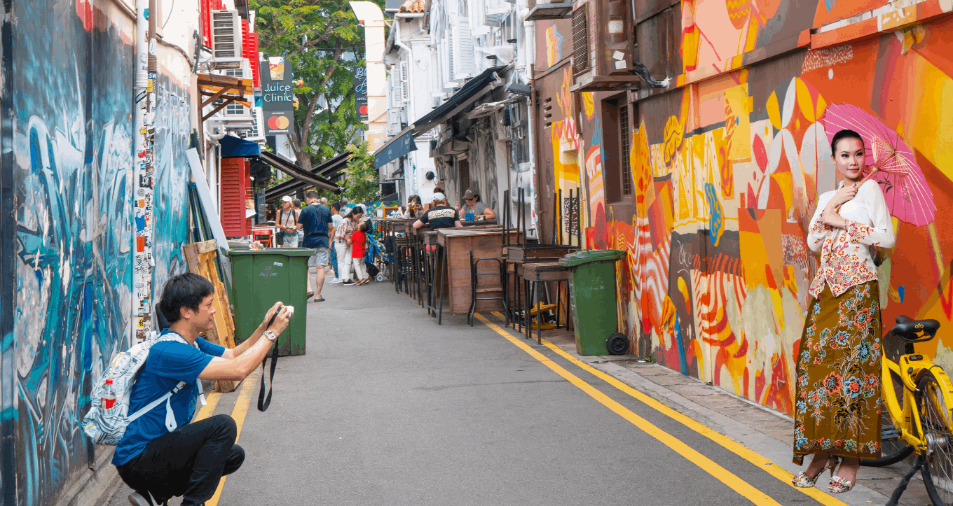 Capture Insta-worthy moments in traditional Hari Raya Puasa 2025 attire at Kampong Glam in Singapore with City Tours' FunVee Open-Top Bus.